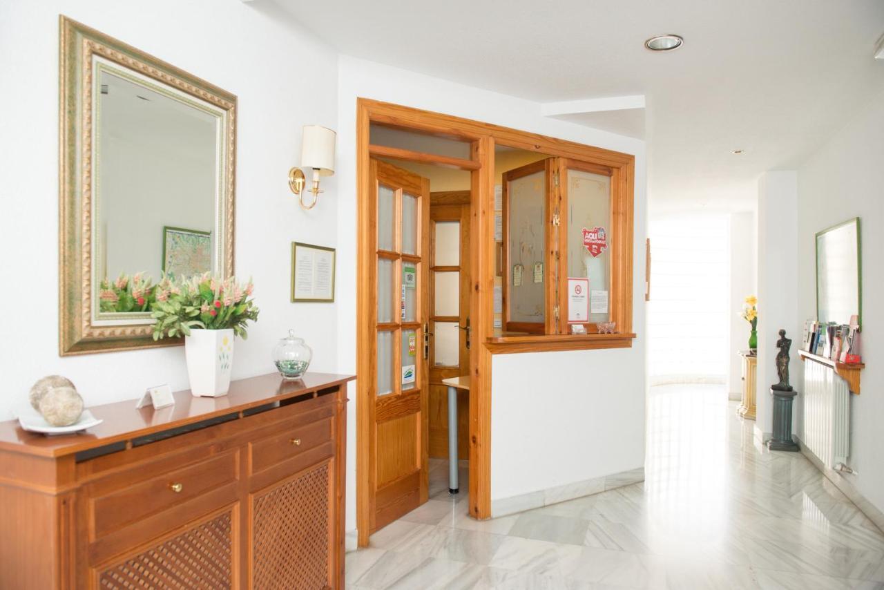 Hostal Camino Real Granada Buitenkant foto